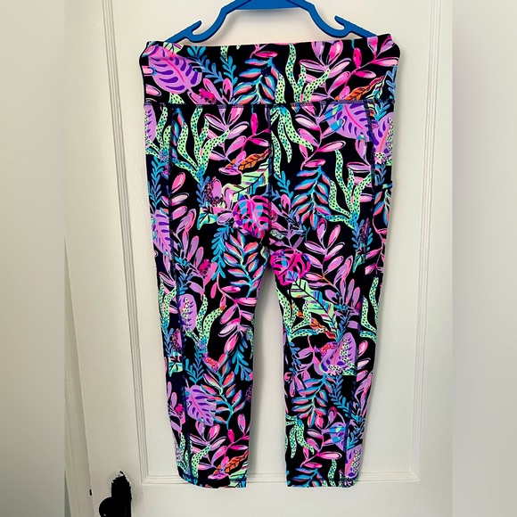 Lilly Pulitzer Pants - Lily Pulitzer crop legging